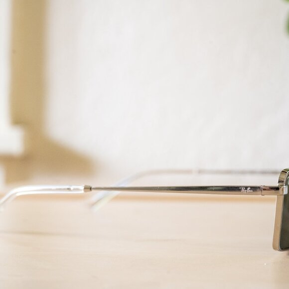 Ray-Ban Emy Bio-Based – Polished Silver Frame, Dark Lenses - Picture 4 of 8